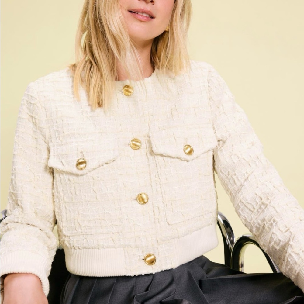 Blank NYC Cream Blazer with Gold Buttons — NWT — SIZE LARGE